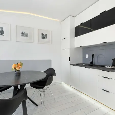 Charming In With Parking By Renters Sopoty